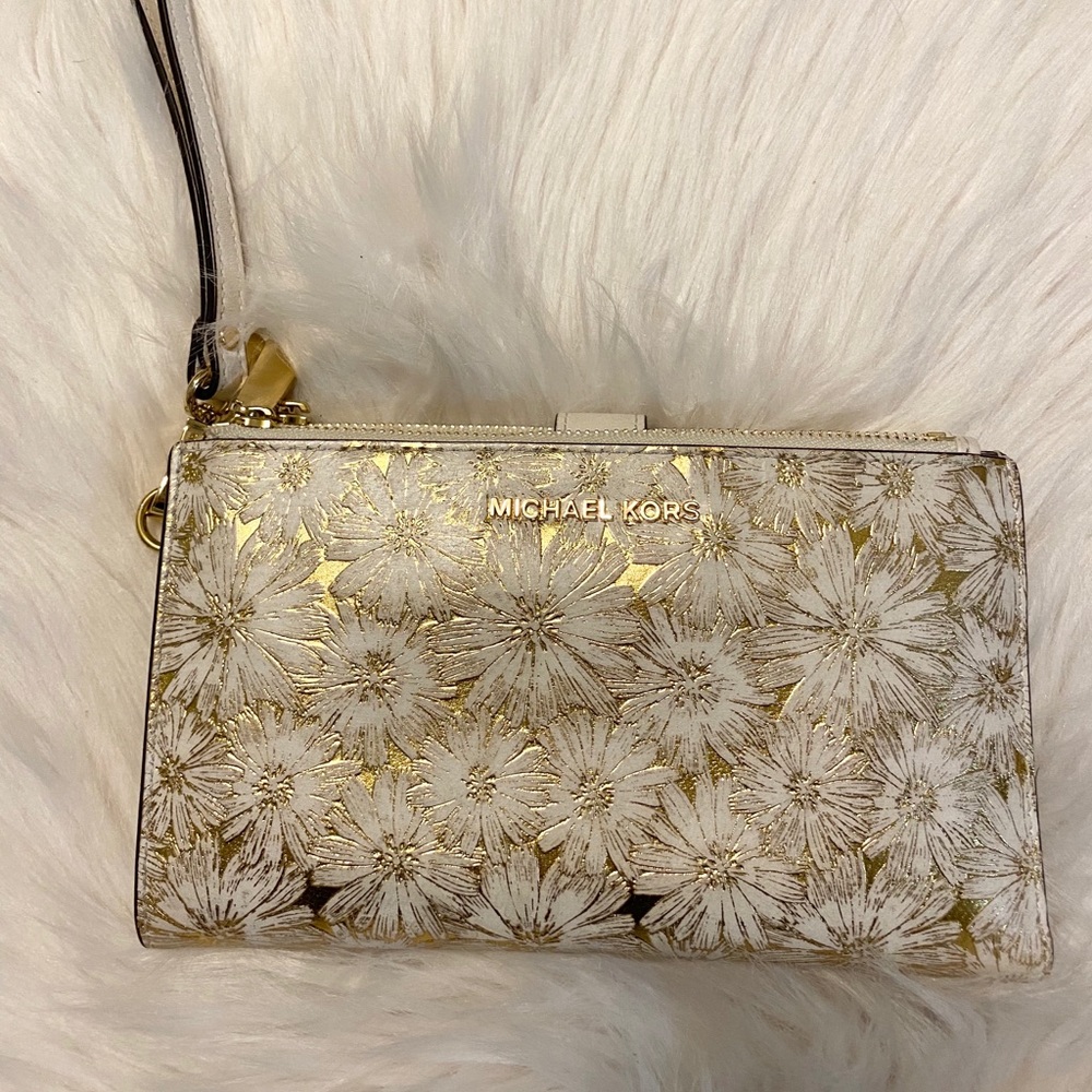 Michael Kors Wristlet
